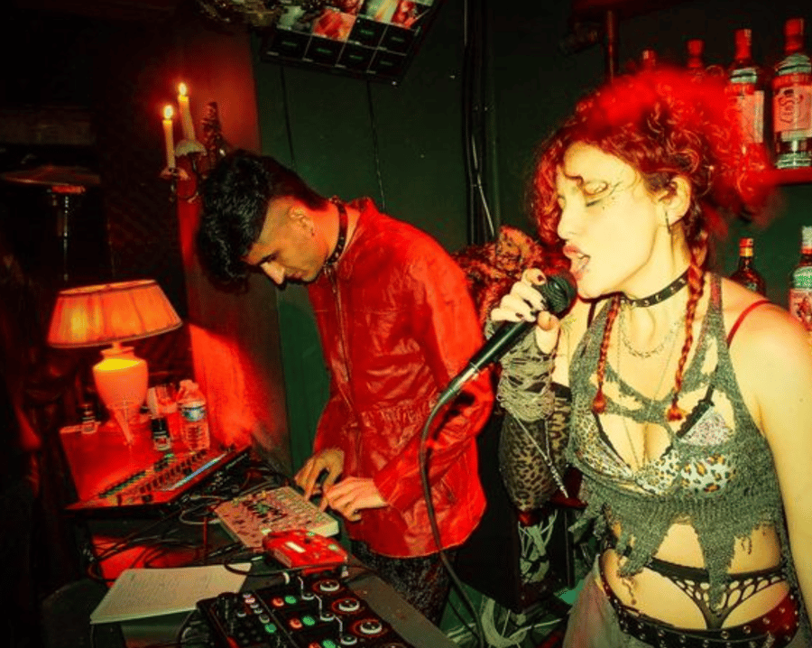 Discover İlk Zamanlar: An Interview on Their Sound and Mastering